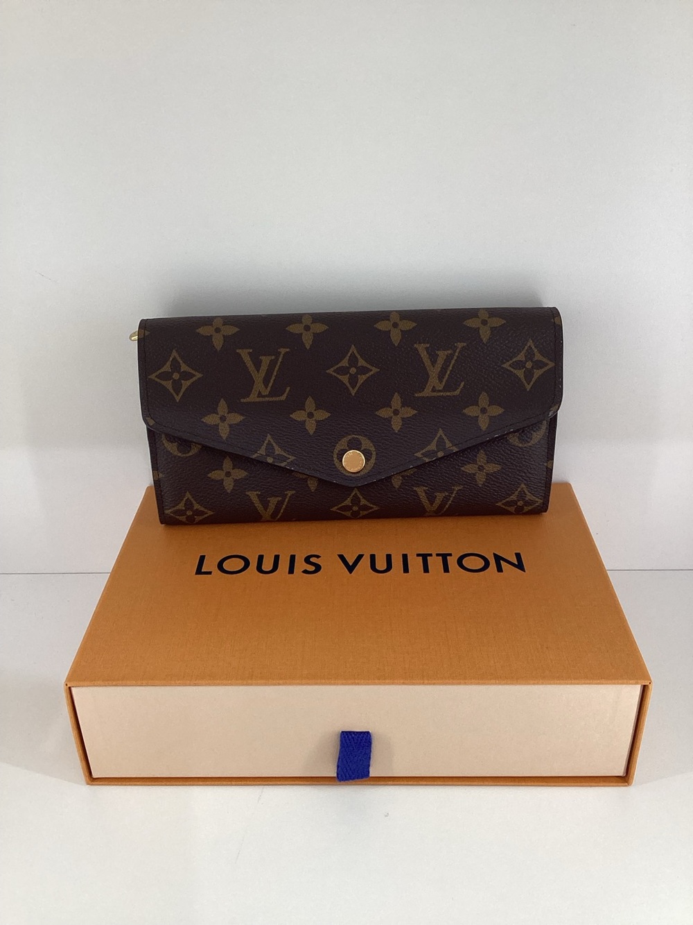 Louis Vuitton Sarah Monogram w/ Rasberry Interior Wallet/Bag